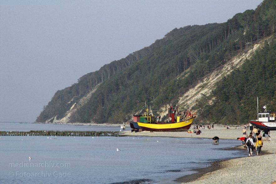 24. 9. Polen. Wolin. Miedzyzdroje an der Ostsee
24. 9. 2005. Polen. Insel Wolin. Miedzyzdroje an der Ostsee. Strand
Schlüsselwörter: 2005;Boote;Miedzyzdroje;Ostsee;Polen;Strand;Wolin
