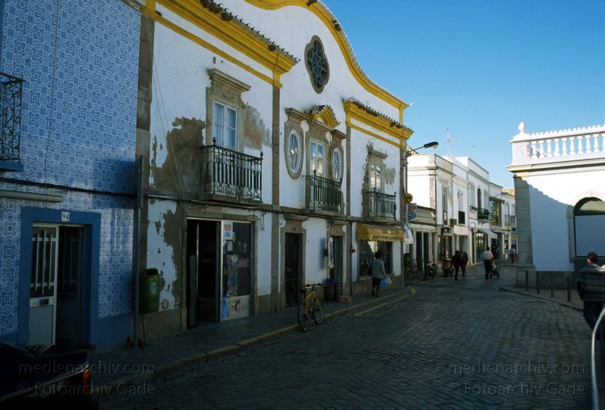 Portugal. Tavira
November 2000. Portugal. Tavira.
Schlüsselwörter: 2000;Portugal;Tavira