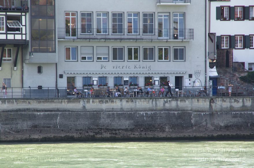 Schweiz. Basel
2. 8. 2011. Schweiz. Basel. Fluss Rhein
Schlüsselwörter: 2011;Basel;Basilea;Bâle;Fluss;Rhein;Schweiz;Switzerland