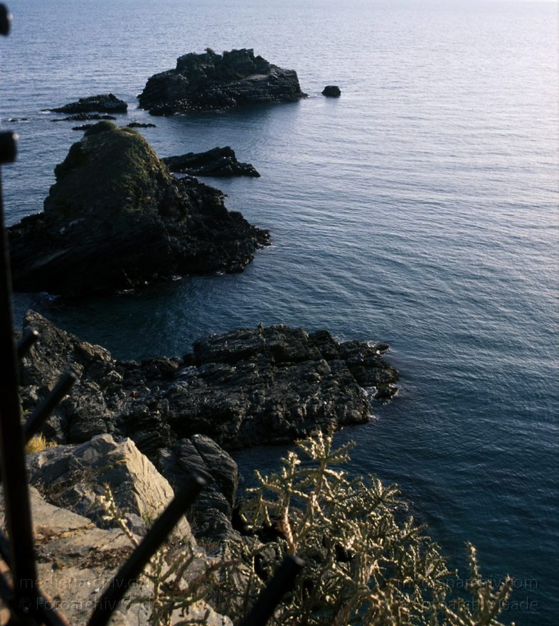 Spanien. Andalusien. Almunecar
November 2000. Spanien. Andalusien. Costa del Sol. Almunecar. Mittelmeer. Felsen
Schlüsselwörter: Almunecar;Andalusien;Costa del Sol;Spain;Spanien;Felsen;Mittelmeer;2000;Küste