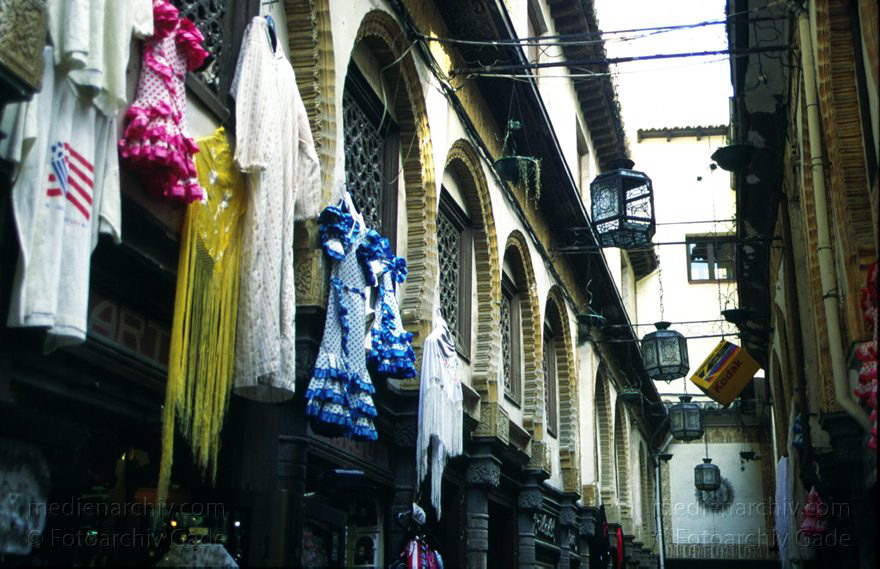 Spanien. Andalusien. Granada
1997. Spanien. Andalusien. Granada.
Schlüsselwörter: Andalusien;Granada;Spain;1997;Spanien