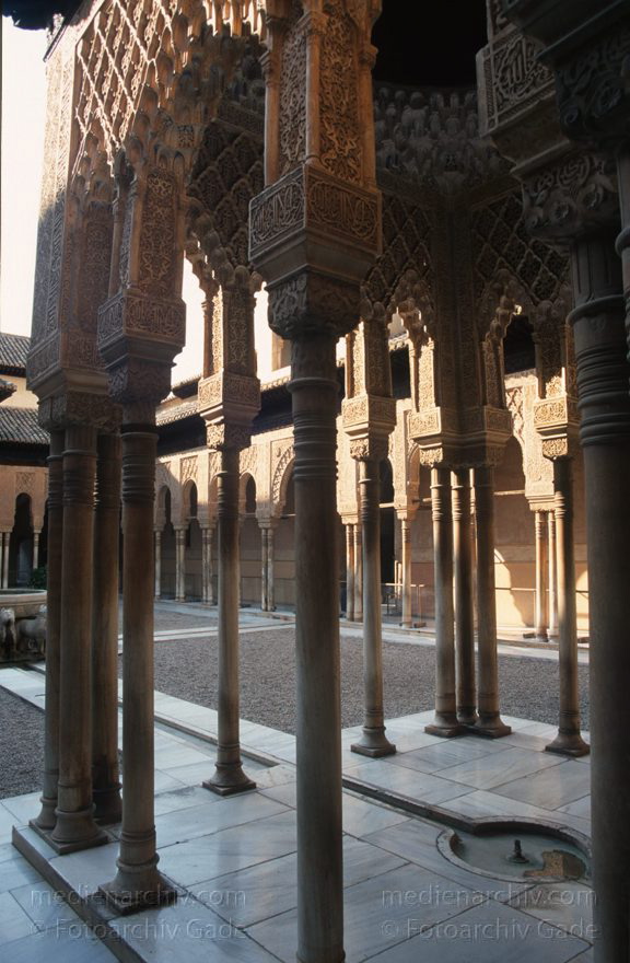 Spanien. Andalusien. Granada. Alhambra
März 1997. Spanien. Andalusien. Granada Alhambra. - Spain. Andalusia. Granada liegt am Fuß der Sierra Nevada . - España Andalucía Granada.
Schlüsselwörter: Alhambra;Andalucía;Andalusia;Andalusien;Córdoba;España;Granada;Spain;1997;Spanien