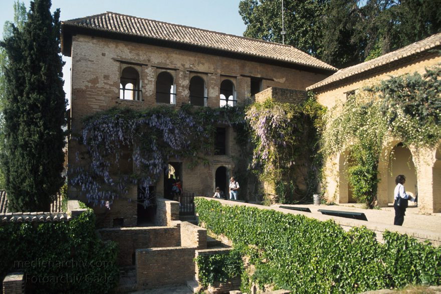 Spanien. Andalusien. Granada. Alhambra
März 1997. Spanien. Andalusien. Granada. Alhambra. Generalife
Schlüsselwörter: Alhambra;Andalusien;Generalife;Granada;Spain;1997;Spanien