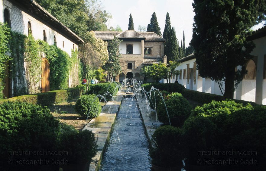 Spanien. Andalusien. Granada. Alhambra
März 1997. Spanien. Andalusien. Granada. Alhambra. Generalife
Schlüsselwörter: Alhambra;Andalusien;Generalife;Granada;Spain;1997;Spanien
