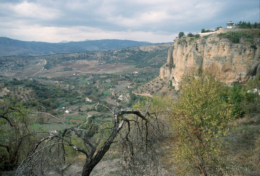 Spanien. Andalusien. Ronda
November 1998. Spanien. Andalusien. Ronda. Kleinstadt in der andalusischen Provinz Málaga.  Spain. Andalusia. España. Andalucía.
Schlüsselwörter: Andalucía;Andalusia;Andalusien;España;Ronda;Spain;1998;Spanien