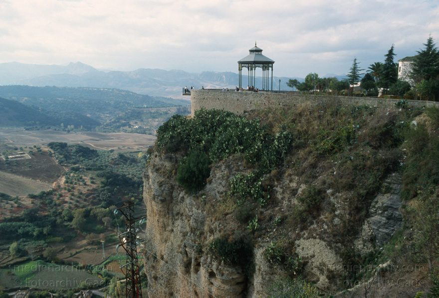 Spanien. Andalusien. Ronda
November 1998. Spanien. Andalusien. Ronda. Kleinstadt in der andalusischen Provinz Málaga.  Spain. Andalusia. España. Andalucía.
Schlüsselwörter: Andalucía;Andalusia;Andalusien;España;Ronda;Spain;1998;Spanien