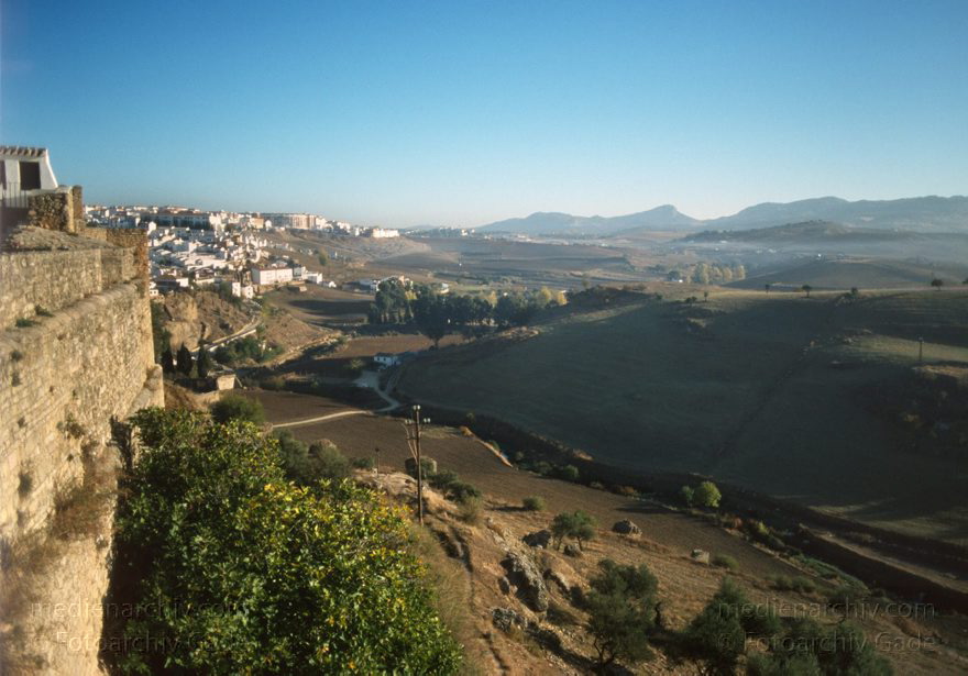 Spanien. Andalusien. Ronda
November 1998. Spanien. Andalusien. Ronda. Kleinstadt in der andalusischen Provinz Málaga.  Spain. Andalusia. España. Andalucía.
Schlüsselwörter: Andalucía;Andalusia;Andalusien;España;Ronda;Spain;1998;Spanien