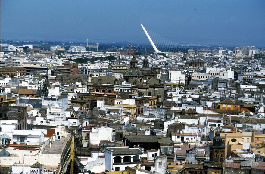 Spanien. Andalusien. Sevilla
April 1997. Spanien. Andalusien. Blick von der Kathedrale auf Sevilla.
Schlüsselwörter: Andalusien;Sevilla;Spain;1997;Spanien