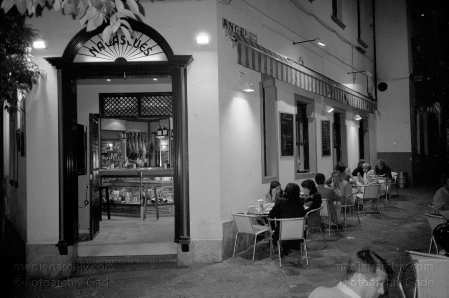 Spanien. Andalusien. Sevilla
März 1997. Spanien. Andalusien. Sevilla. Spain. Andalusia. España. Andalucía.
Schlüsselwörter: Andalucía;Andalusia;Andalusien;España;Sevilla;Spain;1997;Spanien