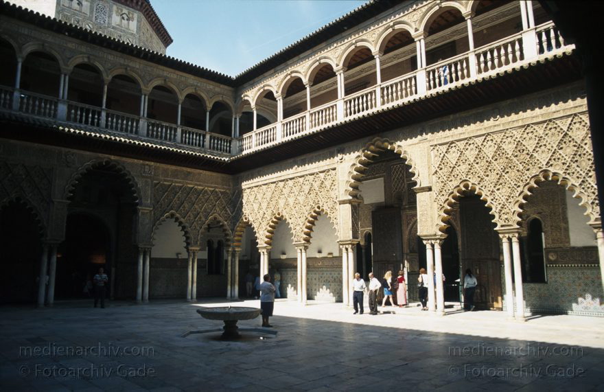 Spanien. Andalusien. Sevilla
April 1997. Spanien. Andalusien. Sevilla. Alcázar. Er wird auch Reales Alcázares (Königliche Schlösser) genannt.
Schlüsselwörter: Andalusien;Sevilla;Spain;1997;Spanien