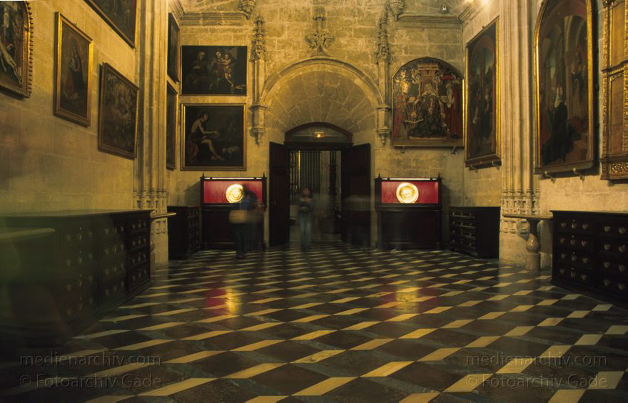 Spanien. Andalusien. Sevilla
1997. Spanien. Andalusien. Sevilla. In der Giralda
Schlüsselwörter: Andalusien;Giralda;Kathedrale;Sevilla;Spain;1997;Spanien