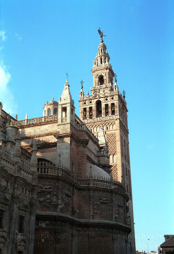 Spanien. Andalusien. Sevilla
November 2000. Spanien. Andalusien. Sevilla.
Schlüsselwörter: Andalusien;Sevilla;Spain;2000;Spanien