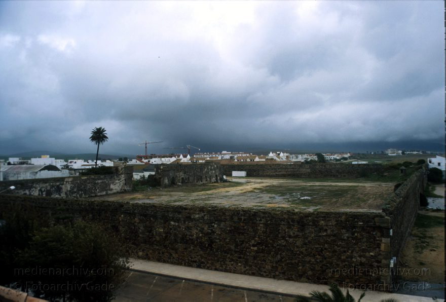 Spanien. Andalusien. Zahara de los Atunes
November 2000. Spanien. Andalusien. Zahara de los Atunes an der Atlantikkueste.
Schlüsselwörter: Andalusien;Spain;Spanien;2000;Zahara de los Atunes