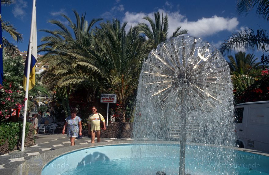 Fuerteventura. Jandia Playa. Hotel Stella Canaris
1995. Spanien. Kanarische Inseln. Fuerteventura. Jandia Playa. Hotel Stella Canaris (Heute: Stella Dunas Jandía Resort)
Schlüsselwörter: Canary Islands;Espana;Fuerteventura;Islas Canarias;Jandia Playa;Kanarische Inseln;Spain;Spanien;1995;Stella Canaris