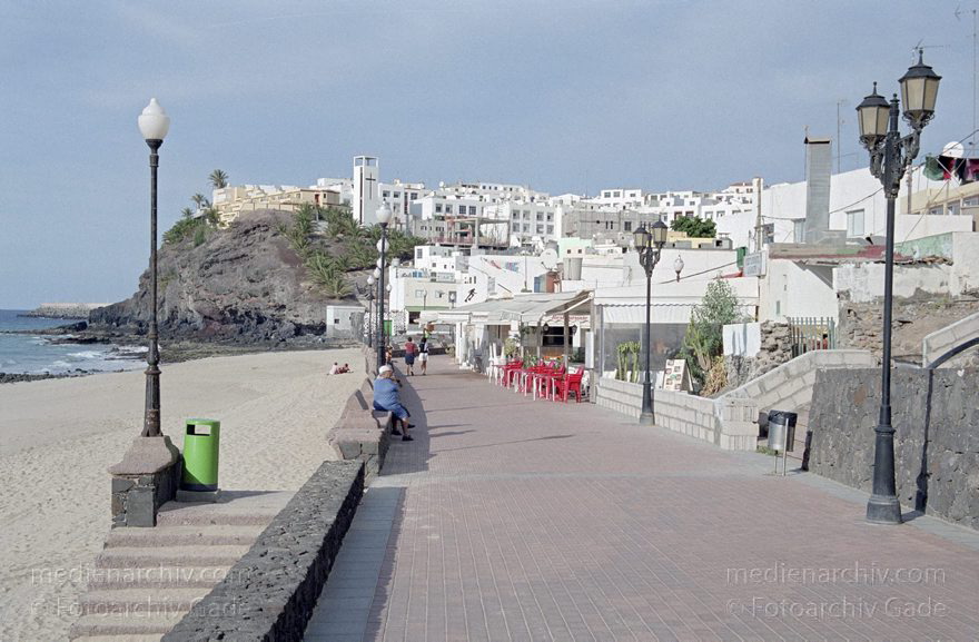 Fuerteventura. Kanarische Inseln. Spanien.
November 2001. Spanien. Kanarische Inseln. Fuerteventura. Spain. Canary Islands. Espana. Islas Canarias.
Schlüsselwörter: Canary Islands;Fuerteventura;Islas Canarias;Kanarische Inseln;2001;Spanien