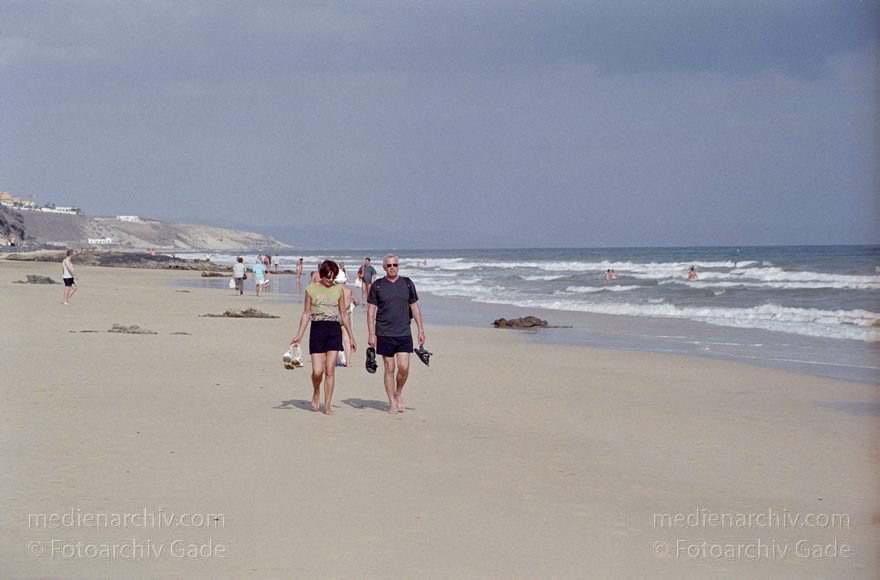 Fuerteventura. Strand bei Piedras Caídas
November 2001. Spanien. Kanarische Inseln. Fuerteventura. Strand bei Piedras Caídas.
Schlüsselwörter: Canary Islands;Espana;Fuerteventura;Islas Canarias;Kanarische Inseln;Piedras Caídas;Spain;Spanien;2001;Strand