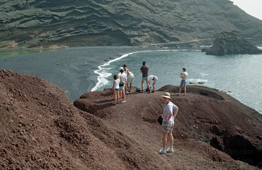 Lanzarote. Famara. El Golfo. Küste. Meer. Dorit Gade
Juni 1994. Spanien. Kanarische Inseln. Lanzarote. Famara. El Golfo. Küste. Meer. Atlantik. Grüne Lagune. Dorit Gade
Schlüsselwörter: 1994;Atlantik;Canary Islands;El Golfo;Espana;Famara;Gade, Dorit;Islas Canarias;Kanarische Inseln;Küste;Lagune;Lanzarote;Meer;Spain;Spanien