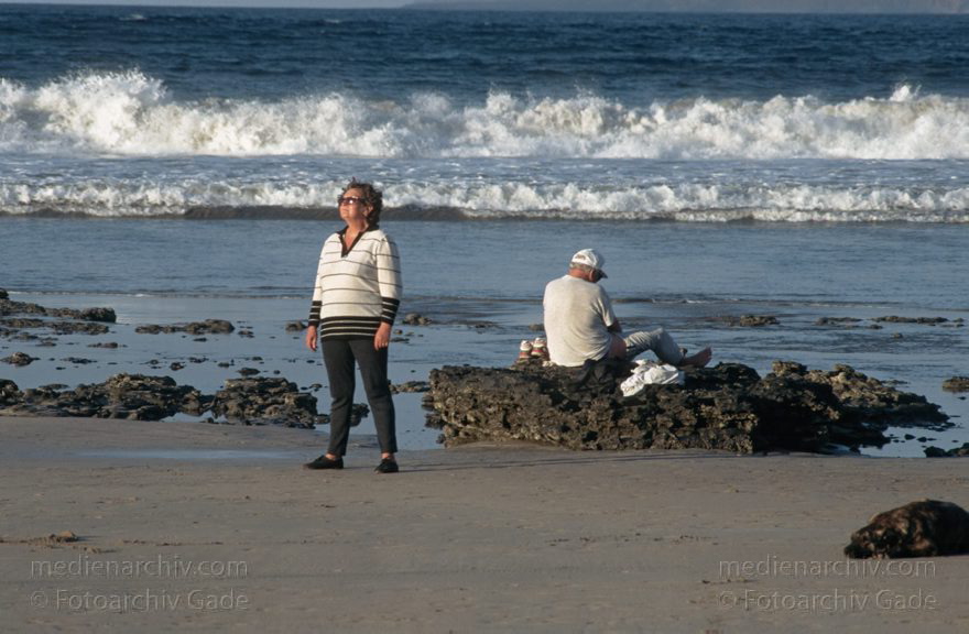Lanzarote. Famara. Küste. Meer. Strand
Dezember 1996. Spanien. Kanarische Inseln. Lanzarote. Famara. Küste. Meer. Atlantik. Strand
Schlüsselwörter: 1996;Atlantik;Canary Islands;Espana;Famara;Islas Canarias;Kanarische Inseln;Küste;Lanzarote;Meer;Spain;Spanien