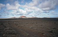 Spanien-Kanarische-Lanzarote-Famara-199x-329.jpg