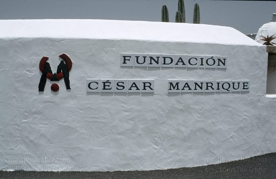 Lanzarote. Tahiche. Fundación César Manrique
Juni 1994. Spanien. Kanarische Inseln. Lanzarote. Tahiche. Fundación César Manrique (Stiftung César Manrique) Museum. -  Spain. Canary Islands. Espana. Islas Canarias
Schlüsselwörter: 1994;canarias;Canary Islands;Fundación César Manrique;Kanarische Inseln;Lanzarote;Spain;Spanien;Tahiche