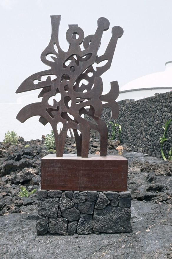 Lanzarote. Tahiche. Fundación César Manrique
Juni 1994. Spanien. Kanarische Inseln. Lanzarote. Tahiche. Fundación César Manrique (Stiftung César Manrique) Museum. -  Spain. Canary Islands. Espana. Islas Canarias
Schlüsselwörter: 1994;canarias;Canary Islands;Fundación César Manrique;Kanarische Inseln;Lanzarote;Spain;Spanien;Tahiche