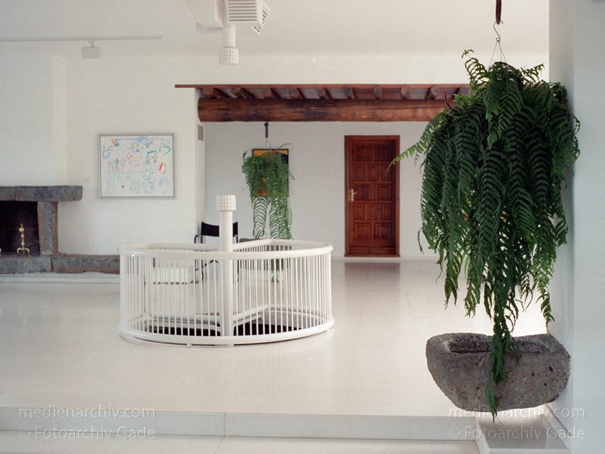 Lanzarote. Tahiche. Fundación César Manrique
12. 7. 1994. Spanien. Kanarische Inseln. Lanzarote. Tahiche. Fundación César Manrique (Stiftung César Manrique) Museum. -  Spain. Canary Islands. Espana. Islas Canarias
Schlüsselwörter: 1994;canarias;Canary Islands;Fundación César Manrique;Kanarische Inseln;Lanzarote;Spain;Spanien;Tahiche