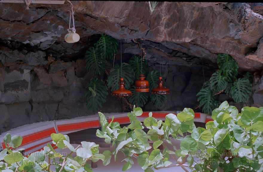 Lanzarote. Tahiche. Fundación César Manrique
12. 7. 1994. Spanien. Kanarische Inseln. Lanzarote. Tahiche. Fundación César Manrique (Stiftung César Manrique) Museum. -  Spain. Canary Islands. Espana. Islas Canarias
Schlüsselwörter: 1994;canarias;Canary Islands;Fundación César Manrique;Kanarische Inseln;Lanzarote;Spain;Spanien;Tahiche