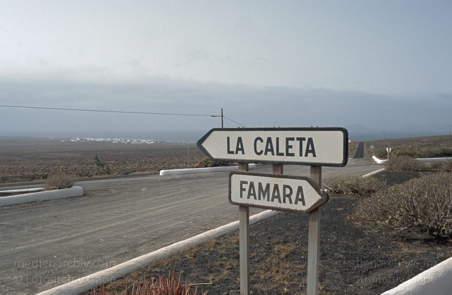 Lanzarote. Famara. La Caleta
Juli 1994. Spanien. Kanarische Inseln. Lanzarote. Famara. La Caleta
Schlüsselwörter: 1994;Canary Islands;Espana;Famara;Islas Canarias;Kanarische Inseln;La Caleta;Lanzarote;Spain;Spanien