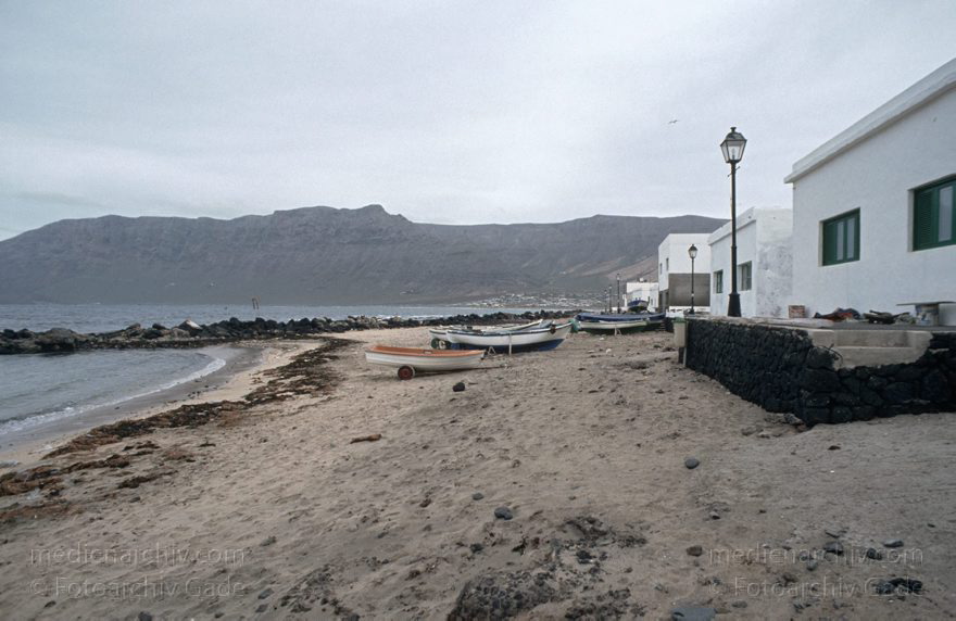 Lanzarote. Famara. La Caleta
November 1994. Spanien. Kanarische Inseln. Lanzarote. Famara. La Caleta
Schlüsselwörter: 1994;Canary Islands;Espana;Famara;Islas Canarias;Kanarische Inseln;La Caleta;Lanzarote;Spain;Spanien