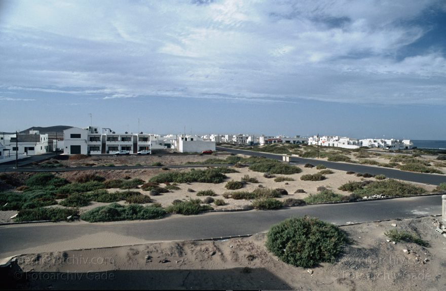 Lanzarote. Famara. La Caleta. Fischerdorf
November 1995. Spanien. Kanarische Inseln. Lanzarote. Famara. La Caleta. Fischerdorf
Schlüsselwörter: 1995;Canary Islands;Espana;Famara;Islas Canarias;Kanarische Inseln;La Caleta;Lanzarote;Spain;Spanien