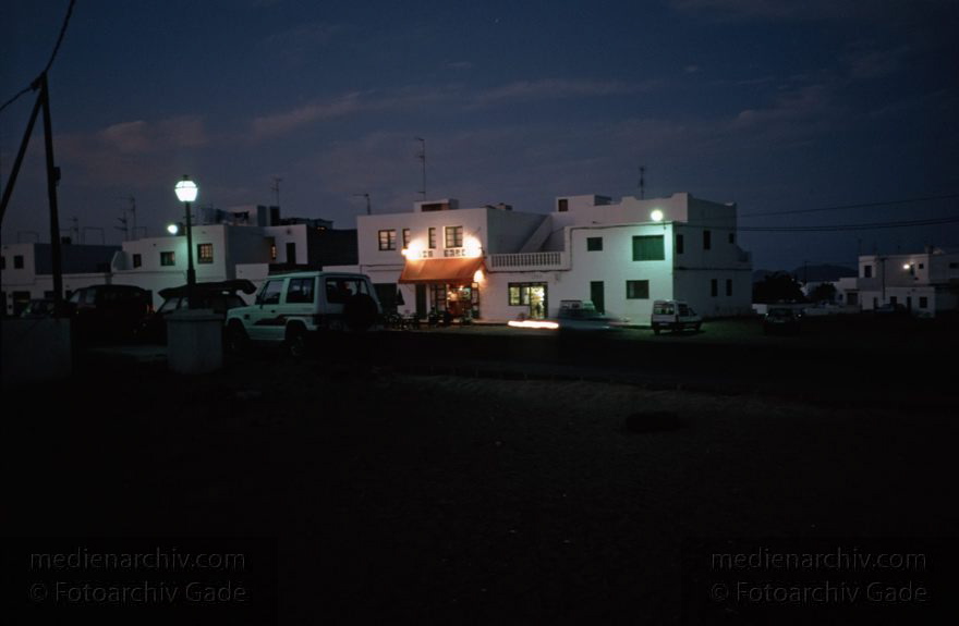 Lanzarote. Famara. La Caleta. Fischerdorf
Dezember 1996. Spanien. Kanarische Inseln. Lanzarote. Famara. La Caleta. Fischerdorf
Schlüsselwörter: 1996;Canary Islands;Espana;Famara;Islas Canarias;Kanarische Inseln;La Caleta;Lanzarote;Spain;Spanien