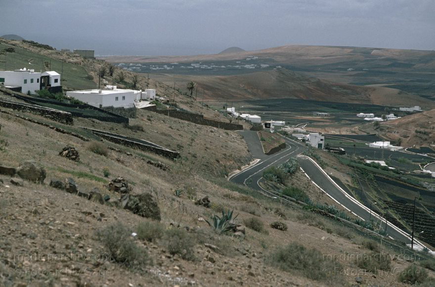 Lanzarote. Famara. Los Valles
April 1995. Spanien. Kanarische Inseln. Lanzarote. Famara. Los Valles
Schlüsselwörter: 1995;Canary Islands;Espana;Famara;Islas Canarias;Kanarische Inseln;Lanzarote;Los Valles;Spain;Spanien