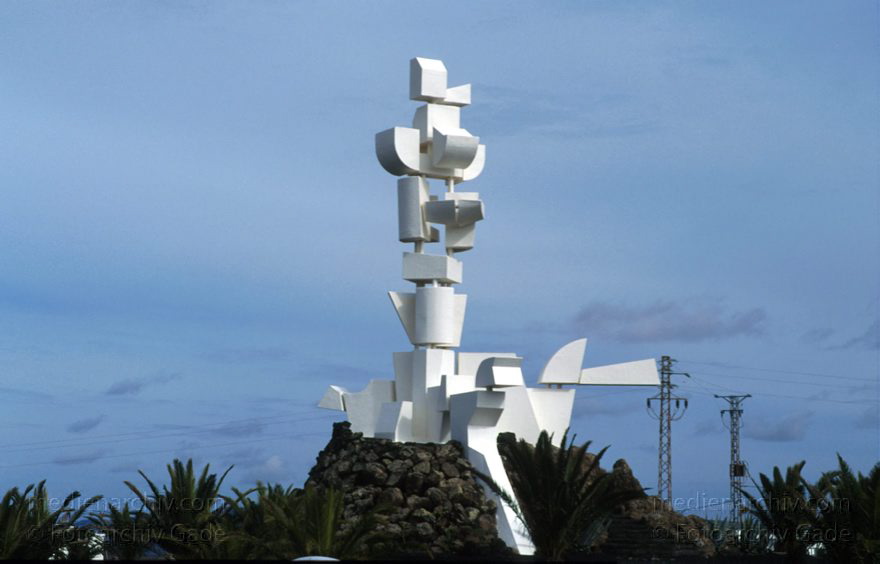 Spanien Kanarische Inseln. Lanzarote. Monumento del Campesino. Mozaga
Dezember 1996. Spanien Kanarische Inseln. Lanzarote. Monumento del Campesino. Mozaga
Schlüsselwörter: 1996;Canary Islands;Espana;Islas Canarias;Kanarische Inseln;Lanzarote;Mozaga;Spain;Spanien