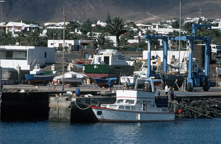 Lanzarote. Playa Blanca. Meer. Küste. Boote
November 1995. Spanien. Kanarische Inseln. Lanzarote. Playa Blanca. Meer. Küste. Atlantik. Boote
Schlüsselwörter: 1995;Atlantik;Boote;canarias;Canary Islands;Kanarische Inseln;Küste;Lanzarote;Meer;Playa Blanca;Spain;Spanien