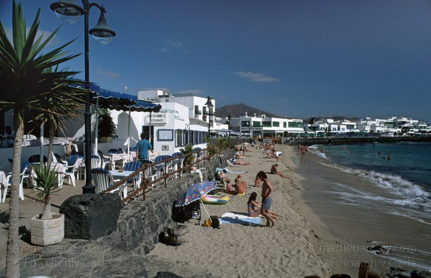Lanzarote. Playa Blanca. Meer. Küste. Atlantik.
November 1995. Spanien. Kanarische Inseln. Lanzarote. Playa Blanca. Meer. Küste. Atlantik.
Schlüsselwörter: 1995;Atlantik;canarias;Canary Islands;Kanarische Inseln;Küste;Lanzarote;Meer;Playa Blanca;Spain;Spanien