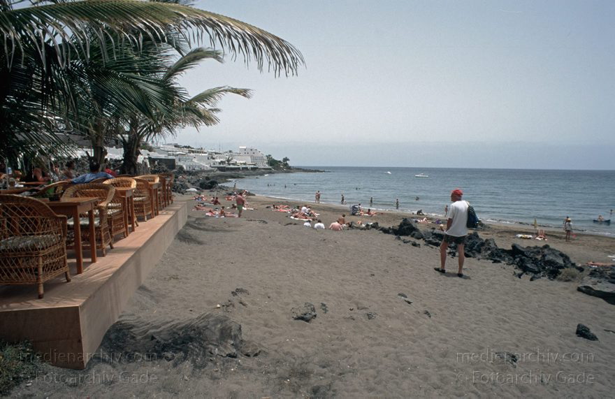 Lanzarote. Puerto del Carmen. Küste. Meer. Atlantik
Juni 1994. Spanien. Kanarische Inseln. Lanzarote. Puerto del Carmen. Küste. Meer. Atlantik
Schlüsselwörter: 1994;Atlantik;canarias;Canary Islands;Kanarische Inseln;Lanzarote;Meer;Puerto del Carmen;Spain;Spanien