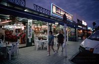 Spanien-Kanarische-Lanzarote-Puerto-del-Carmen-199511-250.jpg