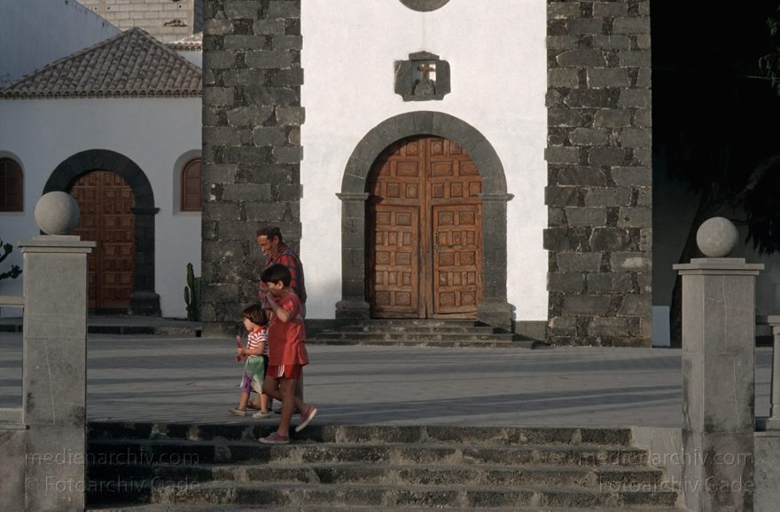 Lanzarote. San Bartolome. Kirche
November 1994. Spanien. Kanarische Inseln. Lanzarote. San Bartolome. Kirche
Schlüsselwörter: 1994;Canary Islands;Espana;Islas Canarias;Kanarische Inseln;Lanzarote;San Bartolome;Spain;Spanien