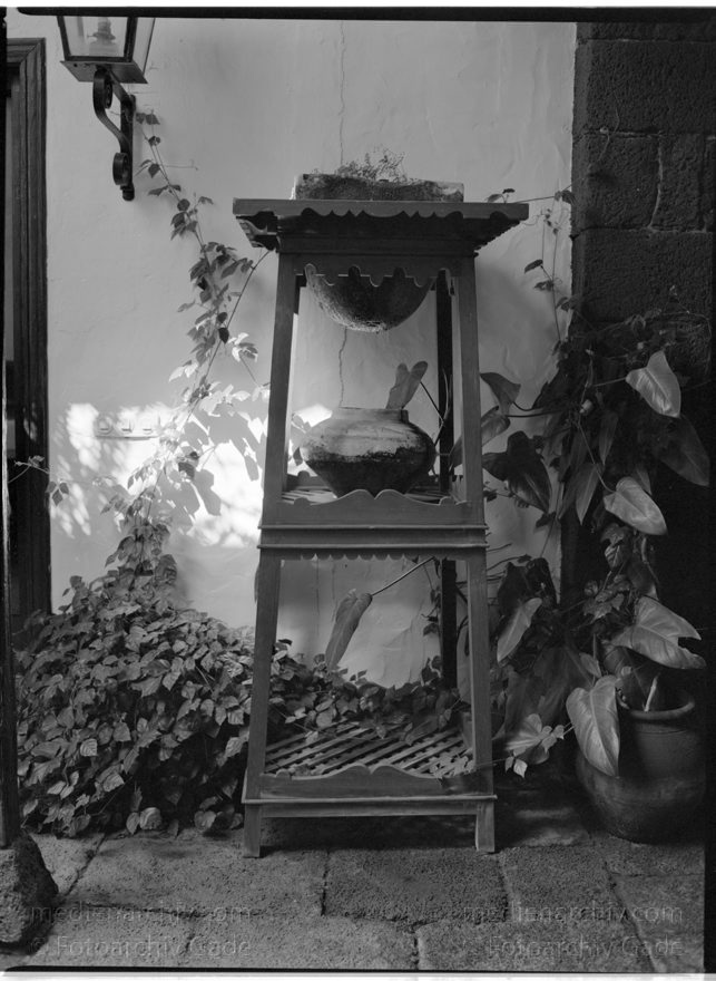 Lanzarote. Teguise. Museum Palacio Spínola
28. 2. 1992. Spanien. Kanarische Inseln. Lanzarote. Teguise. Museum Palacio Spínola. Spain. Canary Islands. Espana. Islas Canarias. Wasserfilter
Schlüsselwörter: 1992;Canary Islands;Islas Canarias;Kanarische Inseln;Lanzarote;Museum;Palacio Spínola;Spain;Spanien;Teguise;Wasserfilter