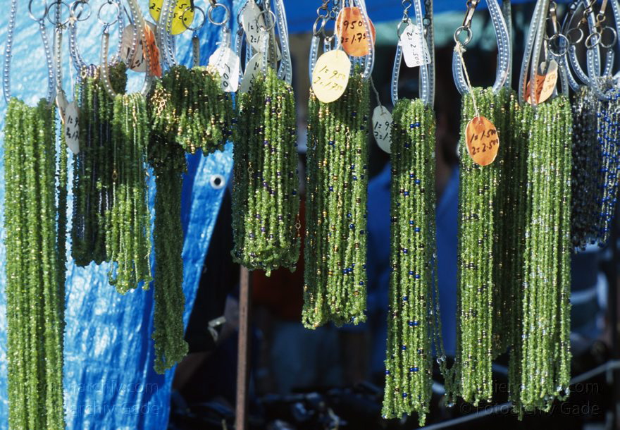 Lanzarote. Teguise. Auf dem Berg im Hintergrund ist das Castillo de Guanapay. Schmuck
Dezember 1996. Spanien. Kanarische Inseln. Lanzarote. Teguise. Auf dem Berg im Hintergrund ist das Castillo de Guanapay. Schmuck
Schlüsselwörter: 1996;Canary Islands;Islas Canarias;Kanarische Inseln;Lanzarote;Museum;Palacio Spínola;Schmuck;Spain;Spanien;Teguise