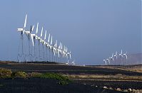 Spanien-Kanarische-Lanzarote-Windpark-199504-20.jpg