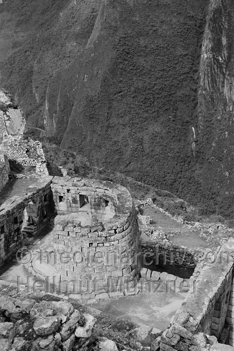 1964. Peru. Machu Picchu in den Anden
1964. Peru. Machu Picchu in den Anden. Berge. Kordilleren
Schlüsselwörter: 1964;Anden;Berge;Kordilleren;Lateinamerika;Machu Picchu;Peru;Südamerika