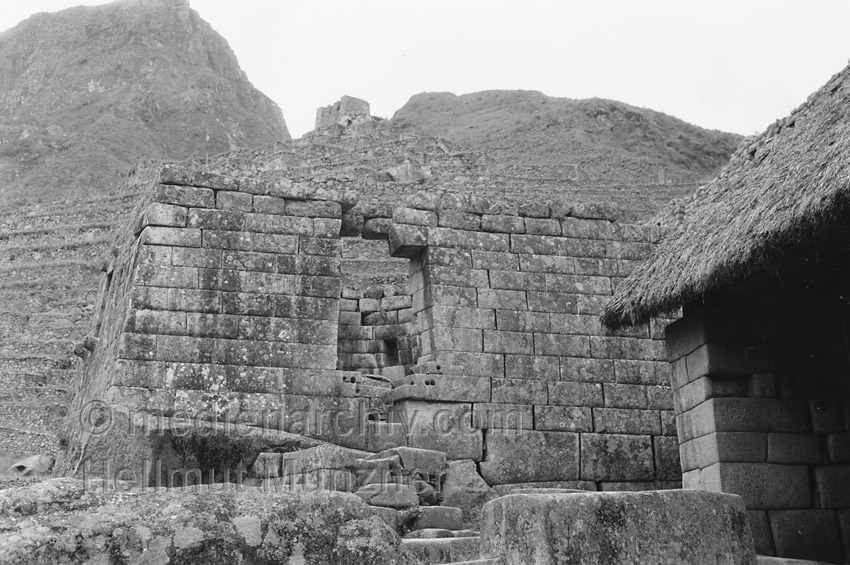 1964. Peru. Machu Picchu in den Anden
1964. Peru. Machu Picchu in den Anden. Berge. Kordilleren
Schlüsselwörter: 1964;Anden;Berge;Kordilleren;Lateinamerika;Machu Picchu;Peru;Südamerika