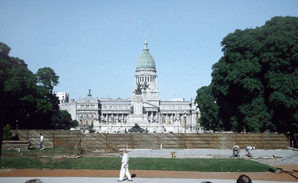 1969. Argentinien. Buenos Aires.
1969. Argentinien. Buenos Aires.
Schlüsselwörter: 1969;Argentinien;Buenos Aires