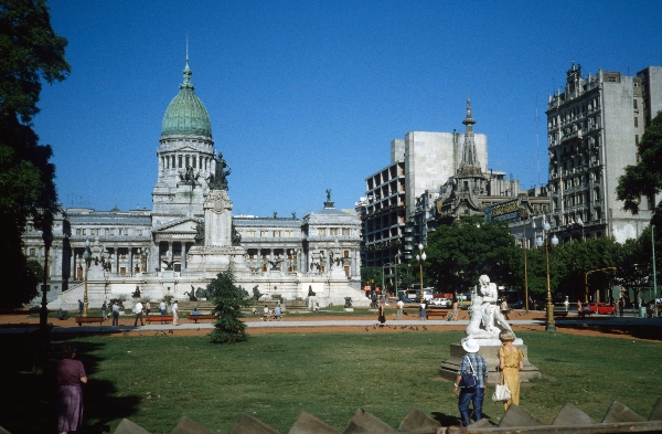 1969. Argentinien. Buenos Aires.
1969. Argentinien. Buenos Aires.
Schlüsselwörter: 1969;Argentinien;Buenos Aires