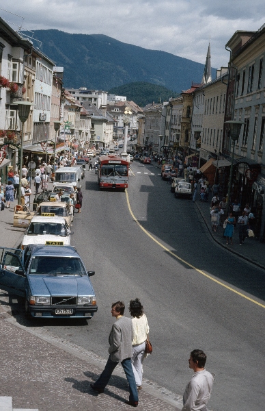 1980. Österreich. Kärnten Kaernten. Alpen. Gebirge. Berge.
1980. Österreich. Kärnten Kaernten. Alpen. Gebirge. Berge.
Schlüsselwörter: 1980;Alpen;Berge;Gebirge;Kaernten;Kärnten;Österreich