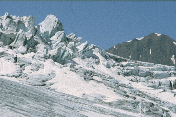 1986. Österreich. Tirol. Zillertaler Alpen / Tuxer Alpen. Schlegeis
1986. Österreich. Tirol. Zillertaler Alpen / Tuxer Alpen. Schlegeis
Schlüsselwörter: 1986;Berge;Schlegeis;Tuxer Alpen;Zillertaler Alpen;Österreich