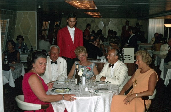 1969. Brasilien. Salvador. Bahia.
1969. Brasilien. Salvador. Bahia.
Schlüsselwörter: 1969;Bahia;Brasilien;Salvador