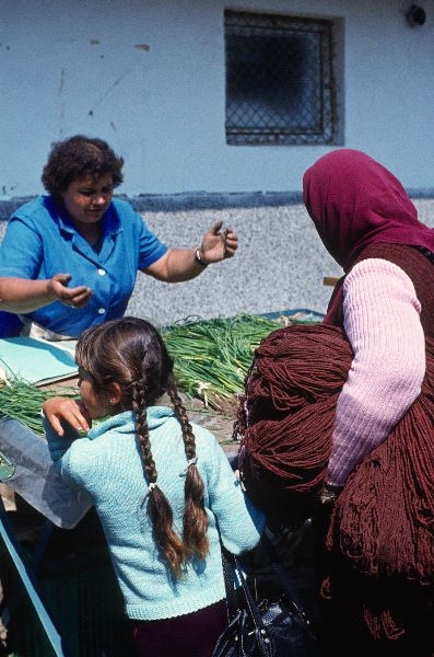 1981. Bulgarien. Borovets. Markt
1981. Bulgarien. Rilagebirge. Borovets. Markt
Schlüsselwörter: 1981;Bulgarien;Borovets;Markt