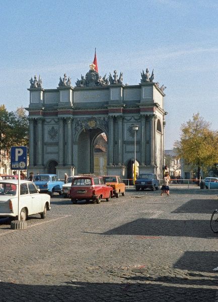 um 1980. DDR. Brandenburg. Potsdam.
um 1980. DDR. Brandenburg. Potsdam.
Schlüsselwörter: 1980;Brandenburg;DDR;Potsdam